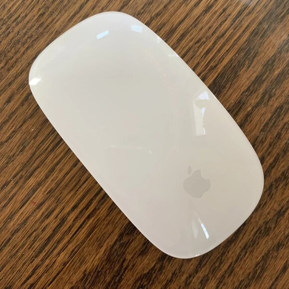 Magic Mouse - Picture 1 of 3